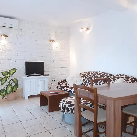 Apartamento In Medulin/istrien 9368 *